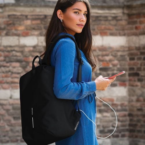Рюкзак для ноутбука до 15,6 XD Design Bobby Soft (P705.791), черный
