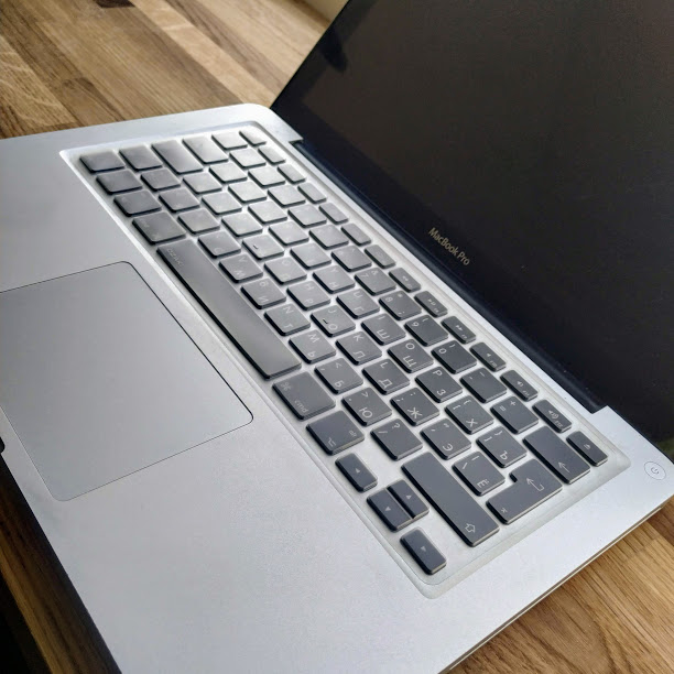 Защитная силиконовая накладка для клавиатуры MacBook Ozaki O!Macworm
