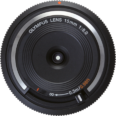 Объектив Olympus M.ZUIKO DIGITAL 15mm f/8.0 Body Cap Lens   Широкоугольный объектив для Micro 4/3 толщиной всего 9мм.  Подходит для съемки пейзажей, а также для крупных планов.