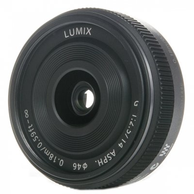 Объектив Panasonic Lumix G 14mm f/2.5 II ASPH Black (H-H014AE-K)  Конструкция объектива: 6 элементов в 5 группах (3 асферические линзы) • Диафрагма: F2,5 • Тип апертуры: 7 лезвий диафрагмы • Вес: прибл.: 55 г