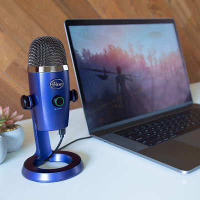 USB-микрофон Blue Microphones Yeti Nano Vivid Blue  Питание от USB • Компактные размеры • Высокое качество записи • Не требует драйверов