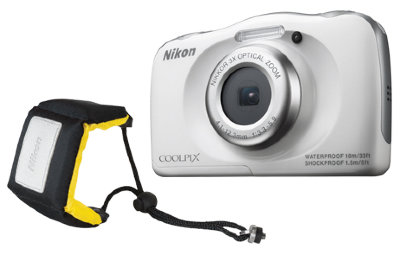 Подводный фотоаппарат Nikon Coolpix S33 White Holyday Kit (с непотопляемым браслетом)  Непотопляемый ремешок Nikon в коплекте • Подводный (до 10 м) • ударопрочный (1,5 м) • морозостойкий • пыленепроницаемый • 13 Мпикс • зум 3х • дисплей 2,7" • видео FullHD 1080p