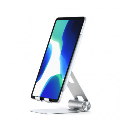 Настольная подставка Satechi R1 Aluminum Multi-Angle Tablet Stand Silver для iPad / iPad Pro / iPad Air / iPad mini  Универсальность • Продуманная конструкция • Прочные материалы • Прорезиненные накладки • Совместимость: диагональ от 4 до 13 дюймов