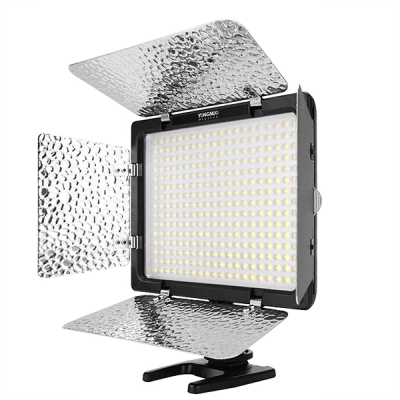 Осветитель YongNuo YN-300 III (5600K)  Вид осветителя: LED панель • Мощность (макс): 18 Вт • Светодиоды: 300 шт • Цветовая температура: 5600 K • RGB режим: Нет • Питание: сетевой адаптер, NP-F • Дополнительные функции: дистанционное управление, управление через приложение