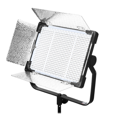 Осветитель YongNuo YN-9000 KIT 5500K  Вид осветителя: LED панель • Мощность (макс): 65 Вт • Светодиоды: 900 шт • Цветовая температура: 5500 K • RGB режим: Нет • Питание: сетевой адаптер, NP-F х2 • Дополнительные функции: дистанционное управление, управление через приложение • Особенности конструкции: встроенный дисплей