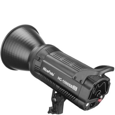 Осветитель NiceFoto HC-1500SBIII  Невероятно тихая система активного охлаждения • Байонет bowens • Мощность 150 Вт • Высокий показатель цветопередачи