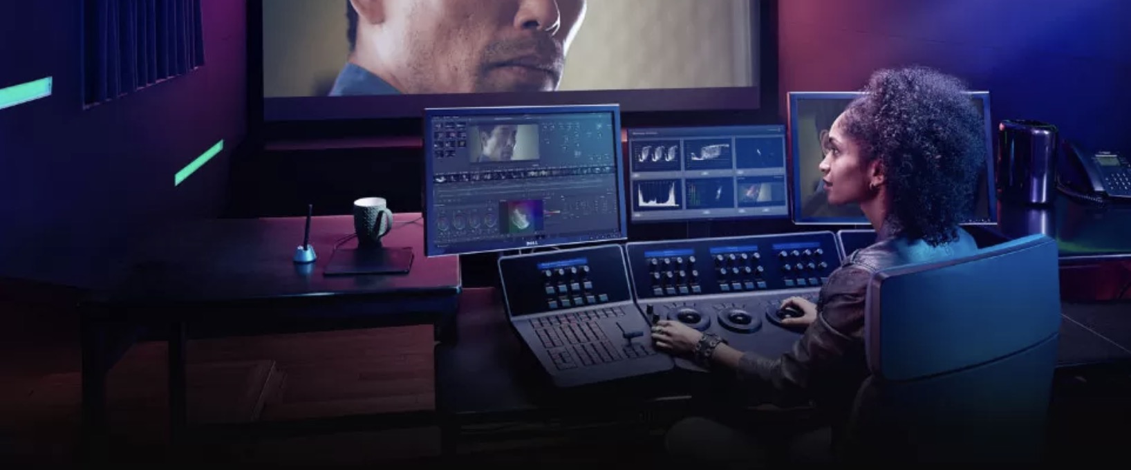 Панель управления Blackmagic DaVinci Resolve Advanced Panel