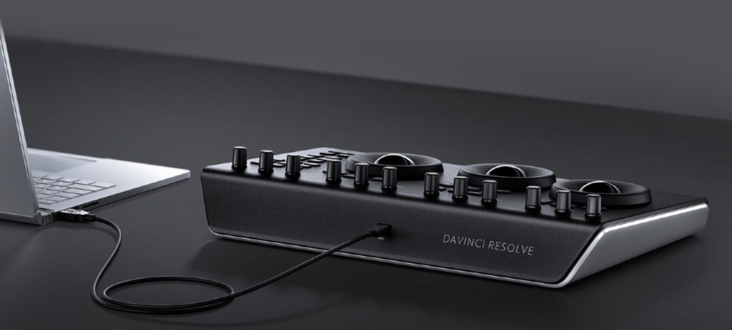 Панель управления Blackmagic DaVinci Resolve Micro Panel