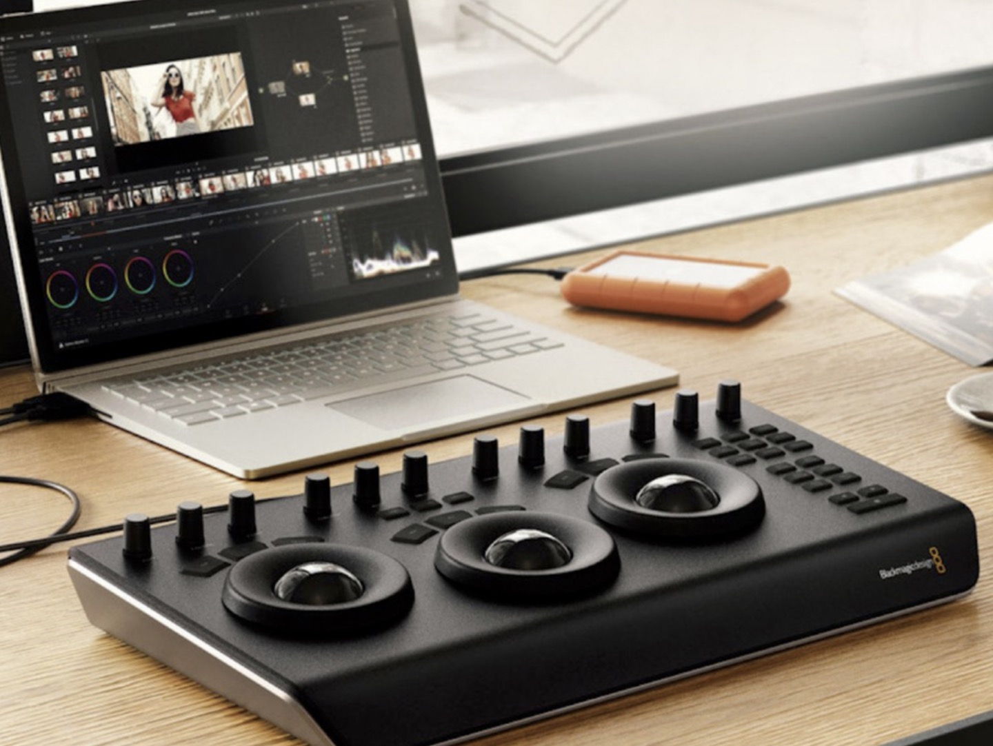 Панель управления Blackmagic DaVinci Resolve Micro Panel