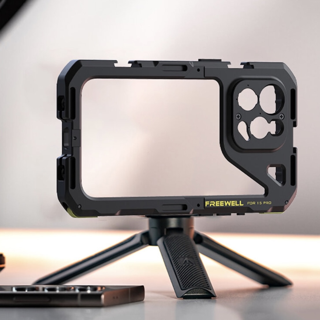 Клетка Freewell Genius Rig для iPhone 15 Pro