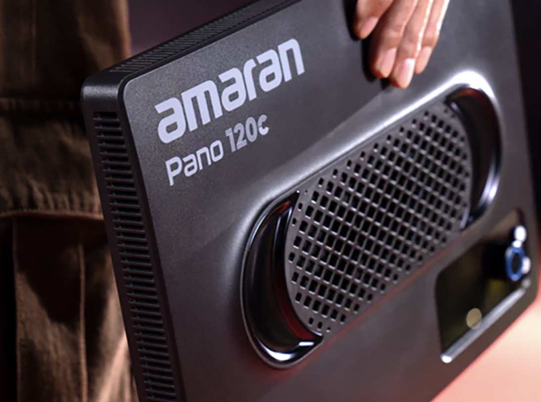 Осветитель amaran Pano 60c Kit Чёрный