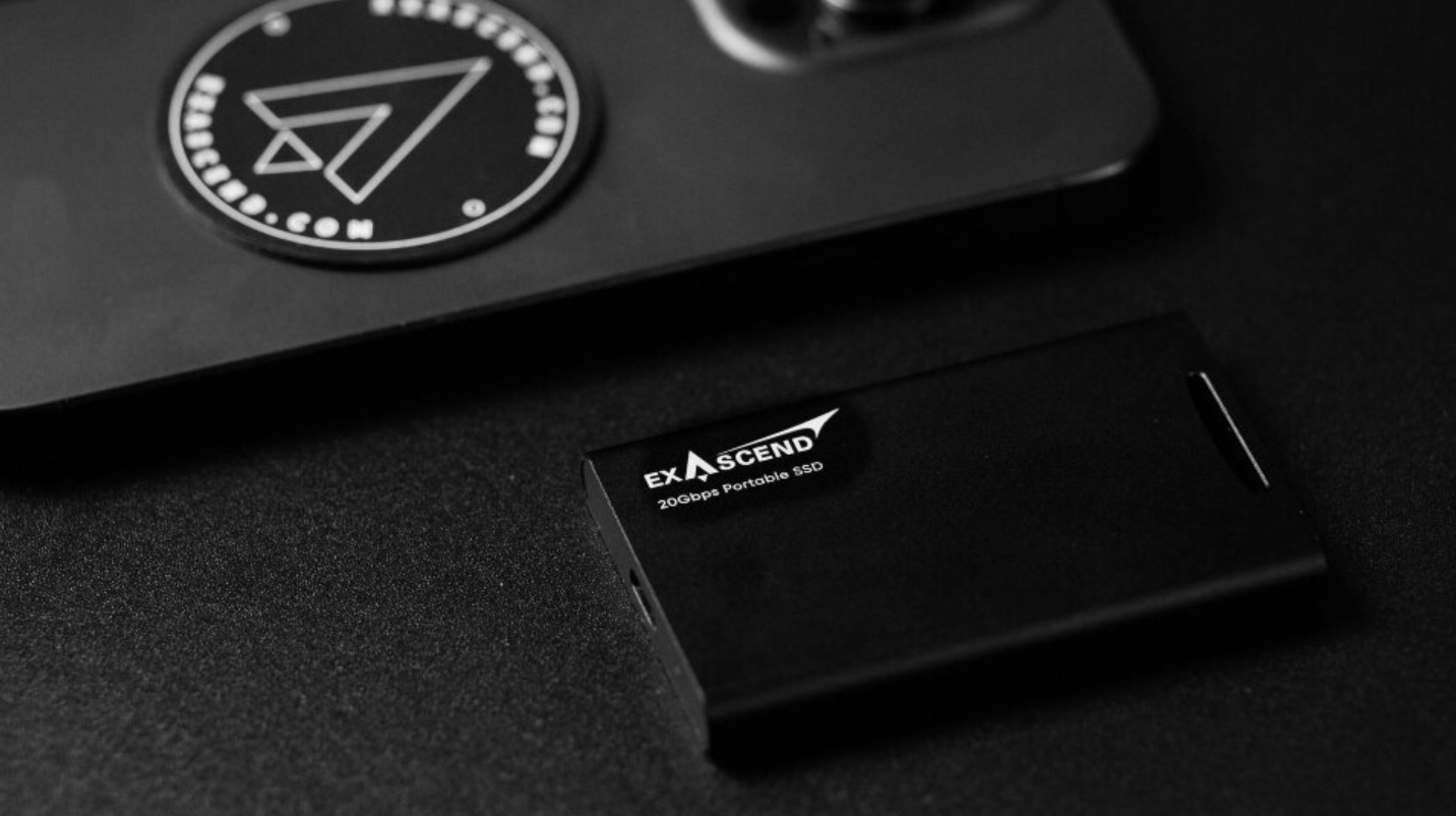 SSD накопитель Exascend Element 1TB Чёрный