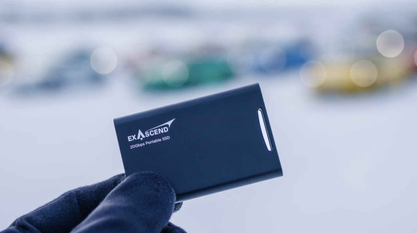 SSD накопитель Exascend Element 1TB Чёрный