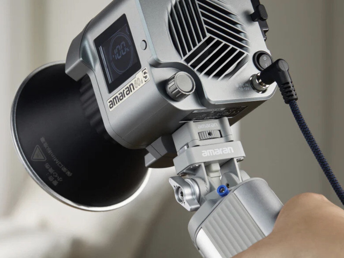 Аккумуляторная рукоятка amaran Peak 86.4 Втч