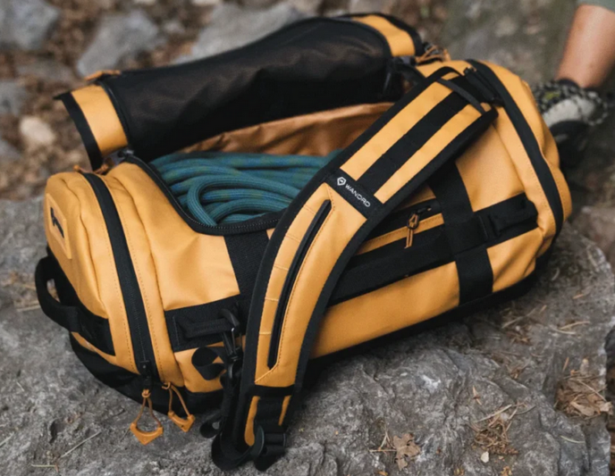 Сумка-рюкзак WANDRD CARRYALL Duffel 60L Фиолетовая