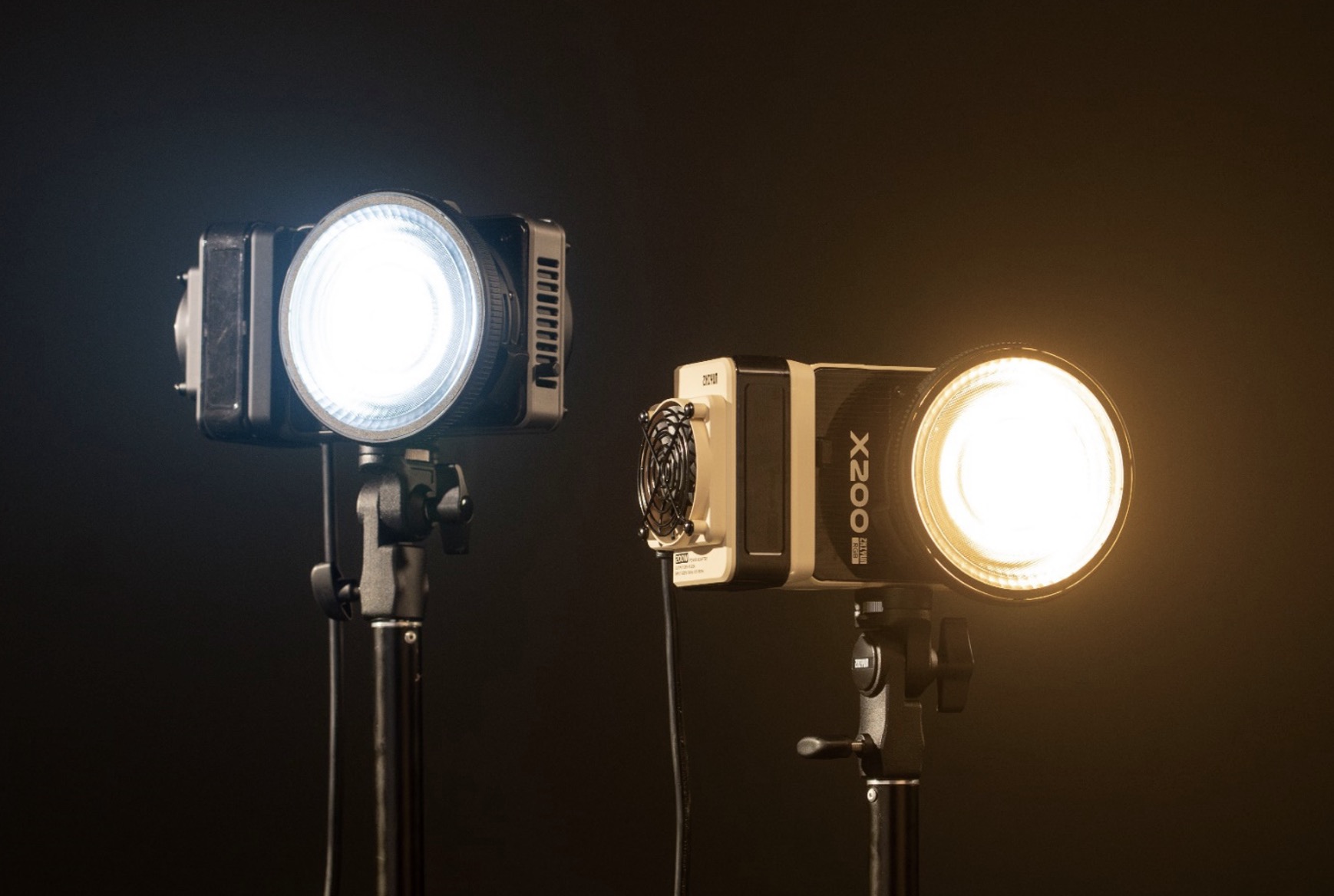 Осветитель Zhiyun MOLUS X200 COB Light Combo