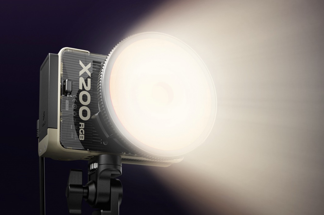 Осветитель Zhiyun MOLUS X200 COB Light Combo