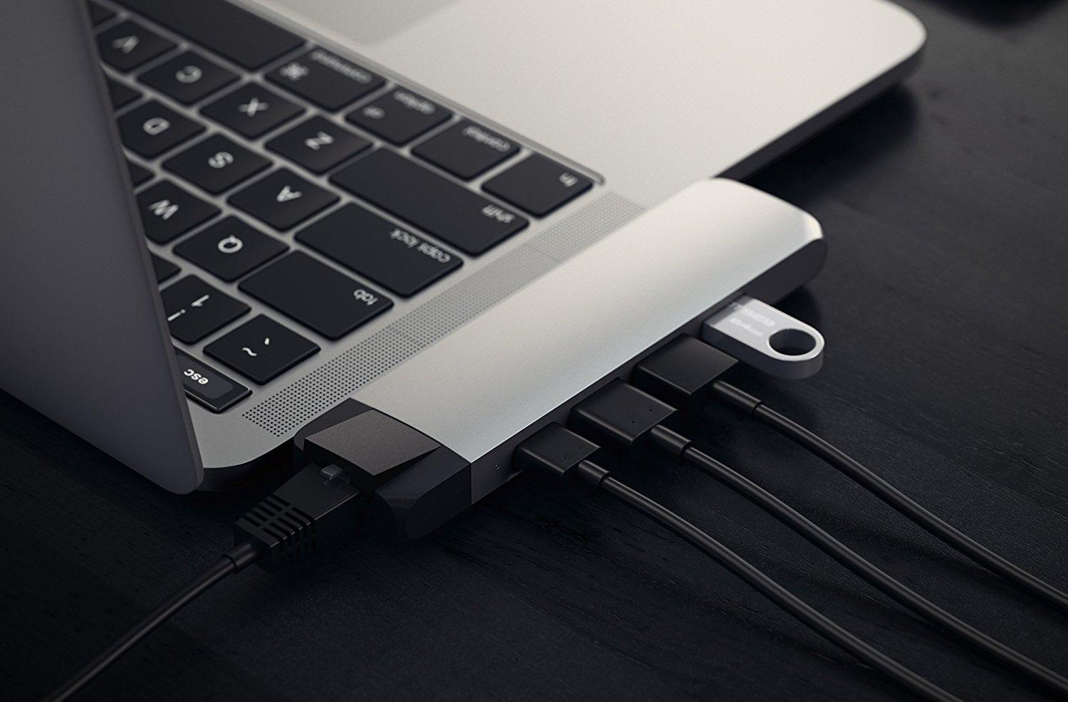 USB-хаб Satechi Aluminium Type-C Pro Hub With Ethernet Silver для MacBook Pro 2016/17/18 и MacBook Air 2018