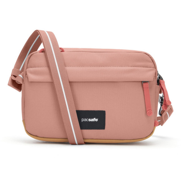 Сумка антивор Pacsafe GO Crossbody, розовый, 2.5 л.  Диагональ 7 дюйма • Объем: 2,5 л • Защитная ткань от RFID уязвимости • Блокиратор язычка молнии • Вшитая в ткань стальная сетка • Двухступенчатый карабин • Вшитые в лямку стальные стропы • Защитная ткань от RFID уязвимости • Блокиратор язычка молнии