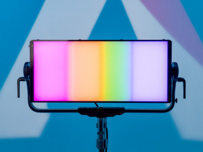 Осветитель Aputure Nova P600C  LED панель 600 Вт • Встроенный дисплей • Активное охлаждение • Цветовая температура: 2000 — 10000 • RGB режим • Управление через приложение