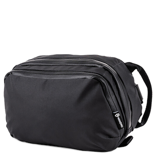 Сумка WANDRD Toiletry Bag Large Черный  • Отлично подходит для рюкзака PRVKE • Сумка для фото- видеотехники • Баллистический нейлон • 3,5 л • Отделение с антибактериальным покрытием для зубной щетки