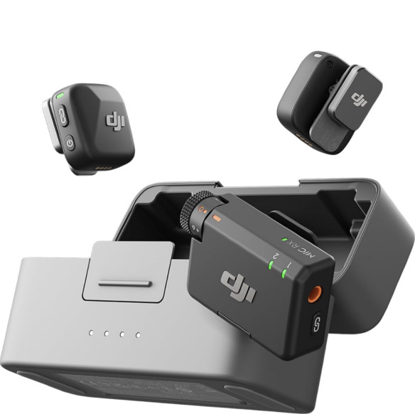 Радиосистема DJI Mic Mini (RX + 2TX) Чёрная  Подключение: Bluetooth 5.3, mini Jack 3.5 мм TRS, Type-C • Запись звука моно/стерео • Рабочая дистанция 400 м • Фильтр низких частот, ENC (шумоподавление окружения) • Магнитное крепление • Встроенный аккумулятор • Совместимость DJI Osmo Action 5 Pro, Osmo Action 4, Osmo Pocket 3