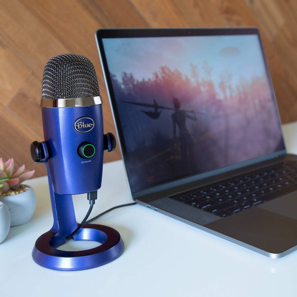 USB-микрофон Blue Microphones Yeti Nano Vivid Blue  Питание от USB • Компактные размеры • Высокое качество записи • Не требует драйверов