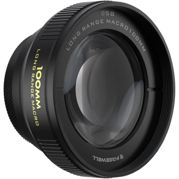Объектив Freewell 100mm Long Range Macro для смартфона (17mm mount)  Фокусное расстояние 100 мм • Байонет объектива 17 мм • Тип объектива Macro (макро) • Вес без упаковки 186.8 г • Материал алюминий, оптическое стекло • Угол обзора 31° • Минимальная дистанция фокусировки 60 мм • Максимальное увеличение 3.4x