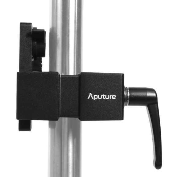 Быстросъёный зажим Aputure Quick Release Clamp   • Особенности конструкции: адаптер V-mount • Тип крепления:	зажим • Ширина захвата:	20 — 50 мм
