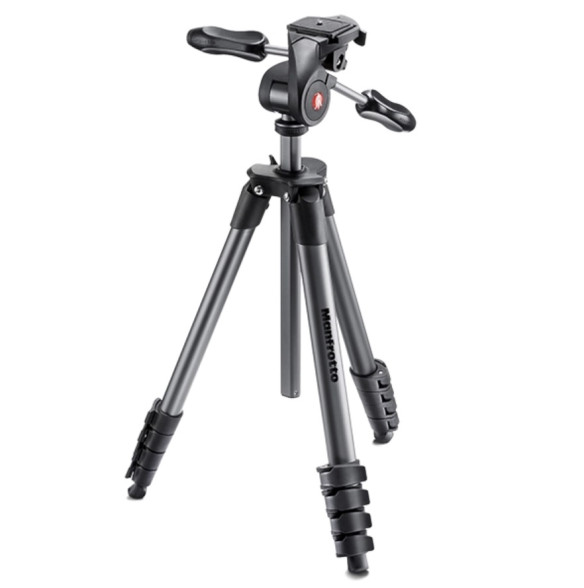 Штатив c 3-х осевой головой Manfrotto Compact Advanced Чёрный  Тип штативной головы: 3х осевая • Жидкостное демпфирование Нет • Основание штатива плоское • Быстросъёмная площадка Manfrotto 200LT-PL • Количество секций 5 • Максимальная нагрузка 3 кг • Не трансформируется в монопод
