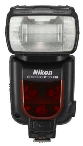 Вспышка Nikon Speedlight SB-910  Вспышка для камер Nikon • Ведущее число: 34м (ISO 100) • Поддержка режимов i-TTL • Поворотная головка  •  Выбор угла освещения: ручной, авто • Вес: 420 г