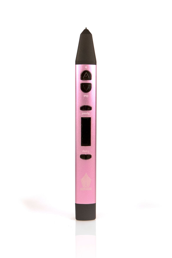 3D ручка Spider Pen Kid Pink  3D-ручка с OLED-дисплеем из облегченного сплава • Использует низкотемпературный и не токсичный пластик Unid Kid • Работает от USB и от сети • Регулировка температуры и скорости подачи • Демо-комплект пластика в подарок