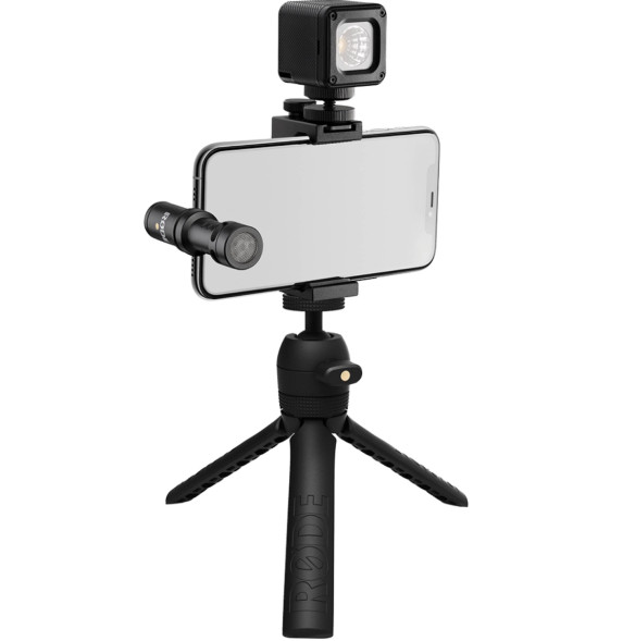 Комплект для съёмки на смартфон RODE Vlogger Kit USB-C edition  Диаграмма направленности :	кардиоидный • Запись звука :	моно • Подключение :	Type-C • Сигнал/шум :	74.5 дБ SPL • SPL максимальный :	115 дБ • Частотный диапазон :	20 — 20000 Гц • Питание :	фантомное