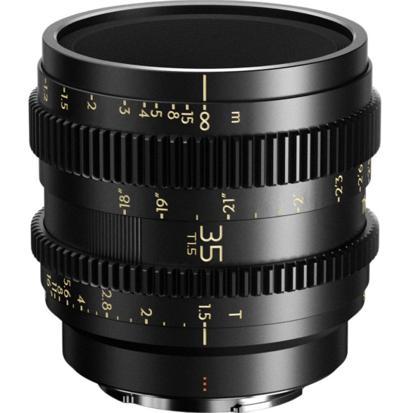 Объектив Thypoch Simera-C 35mm T1.5 FF Prime Cine E-mount  Байонет объектива E-mount (Sony) • Покрытие матрицы Fullframe • Фокусное расстояние 35 мм • Фокусировка ручная • Диафрагма f1.5 - f16 • Диаметр резьбы на объективе 62 мм • Зубчатое кольцо