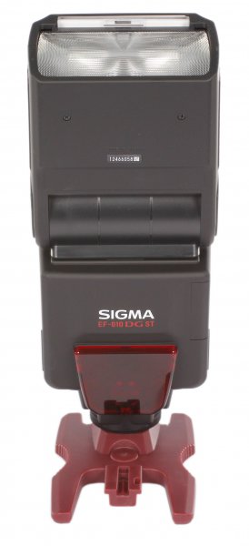 Вспышка Sigma EF 610 DG ST для Nikon  Вспышка для камер Nikon • Ведущее число: 61 м (ISO 100, 105) • Поддержка режимов TTL • Поворотная головка • Выбор угла освещения: авто