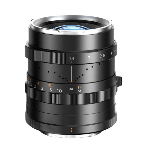 Объектив Thypoch Simera FF 28mm f1.4 X-mount Чёрный  Байонет объектива X-mount (Fujifilm) • Покрытие матрицы Fullframe • Фокусное расстояние 28 мм • Фокусировка ручная • Диафрагма f1.4 - f16 • Диаметр резьбы на объективе 49 мм