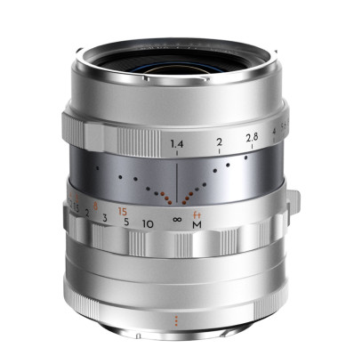 Объектив Thypoch Simera FF 28mm f1.4 X-mount Серебро  Байонет объектива X-mount (Fujifilm) • Покрытие матрицы Fullframe • Фокусное расстояние 28 мм • Фокусировка ручная • Диафрагма f1.4 - f16 • Диаметр резьбы на объективе 49 мм