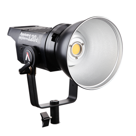 Осветитель Aputure LS C120d II (V-mount) (5500K)  • Безупречная цветопередача • DMX512 • Непревзойденное качество • Внешний пульт управления • Кабель Neutrik • Блокируемый держатель • Лампа дневного света