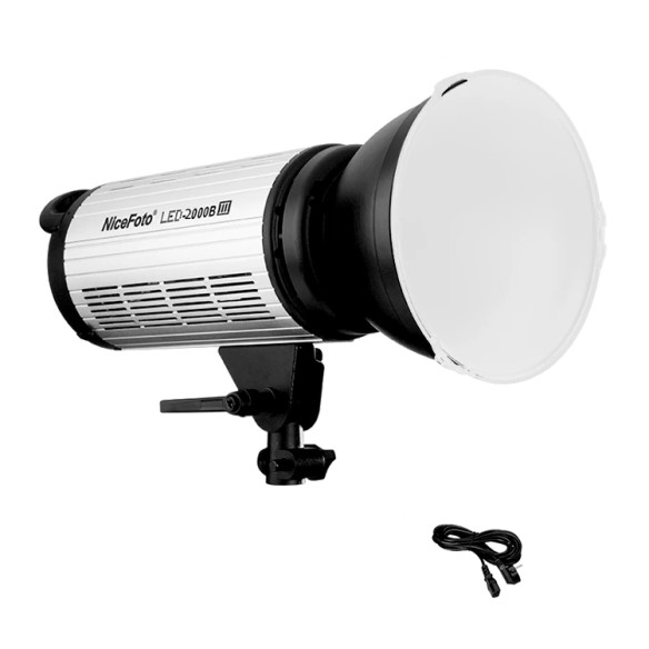 Осветитель NiceFoto LED-2000B III  • Вид осветителя: моноблок • Цветовая температура: 5600 K • RGB режим: Нет • Мощность (макс): 200 Вт • Особенности конструкции:	встроенный дисплей, активное охлаждение