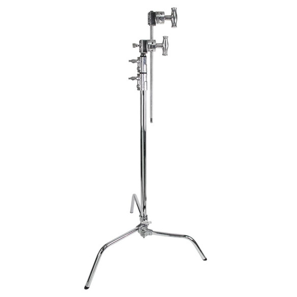 Стойка со штангой KUPO CS-20MK MASTER C-STAND GRIP ARM  2 колена, 3 секции • Диаметр колонны: 35 мм, 30 мм, 25 мм • Материал: Хромированная сталь • Максимальная нагрузка: 10 кг • Размах треноги: 95 см • Диаметр ног: 25 мм • Тип крепления: Приваренный штифт 5/8" (16 мм) Baby • В комплекте удлинительная штанга KCP-221 и головка KCP-200