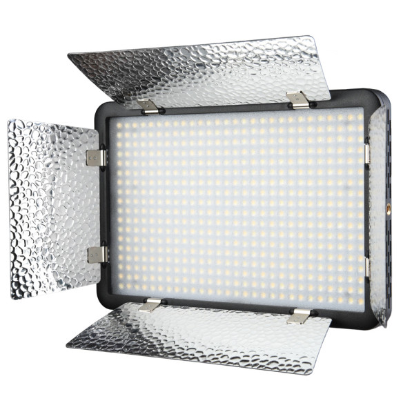 Осветитель Godox LED500LRW (без пульта)  Вид осветителя: LED-панель • Мощность 32 Вт • Цветовая температура	5600К±300К • Универсальный способ установки • Питание от аккумулятора или от сети
